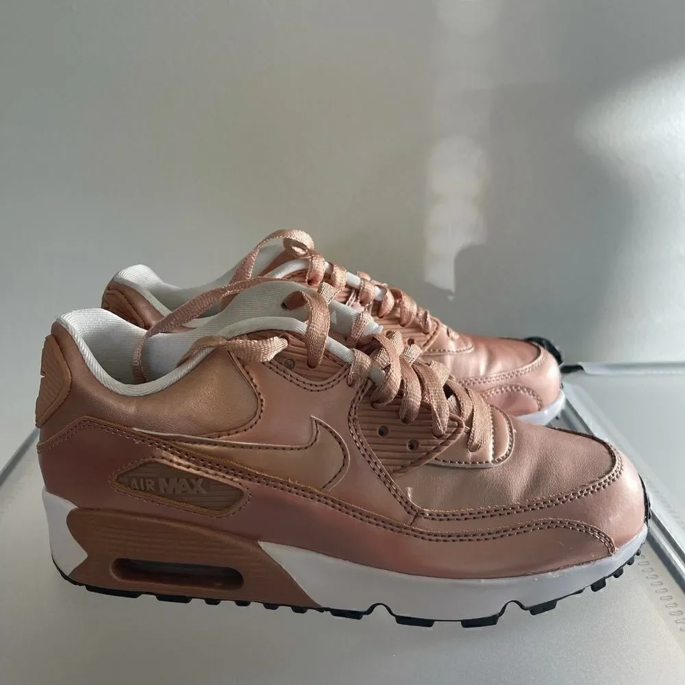 Nike Sneakers